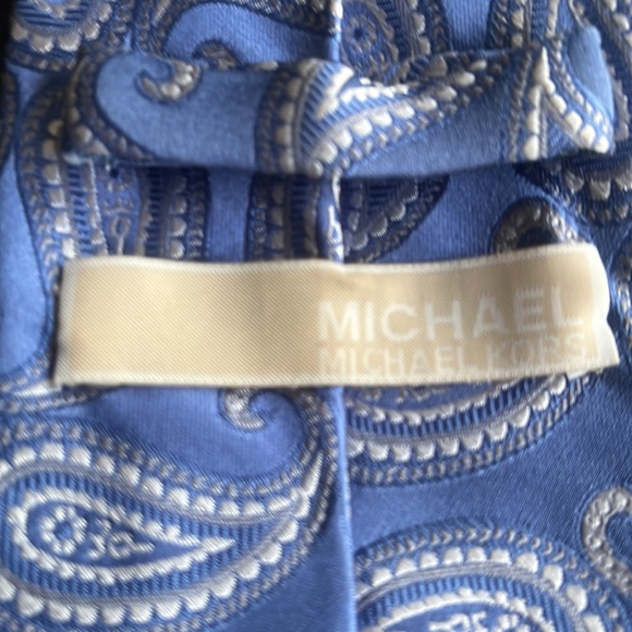 MICHAEL Michael Kors Blue, White & Cream Paisley Silk Tie - Picture 4 of 5